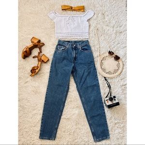 Vintage Levi’s with mom jean fit.